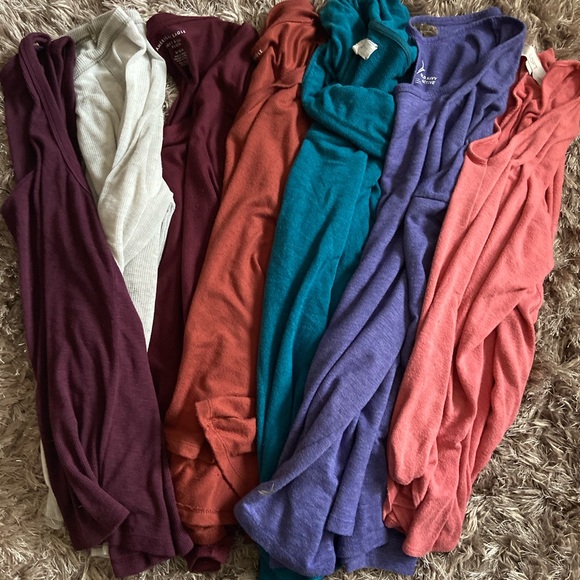 Group of Name brand tops - Picture 1 of 1